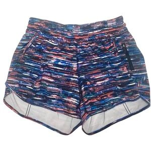 Lululemon Tracker Short V 4" Hinshu Alpine White Multi Size 8